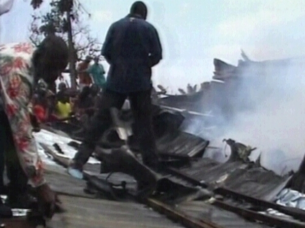 Kinshasa - Plane crashes in suburbs