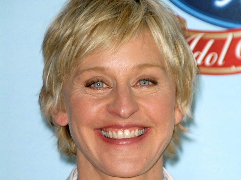 DeGeneres - Looking forward to the live shows on American Idol