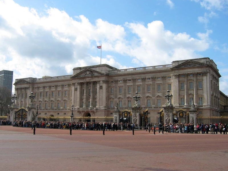 Buckingham Palace - Blackmail plot exposed