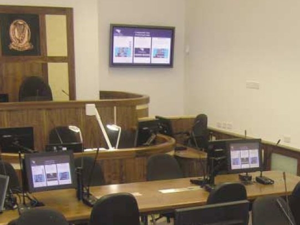Commercial Court - Case over wage rate system for hotel staff