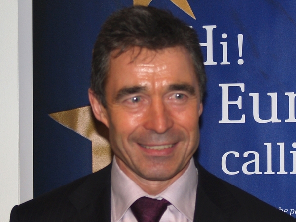 Anders Fogh Rasmussen - Party to retain office