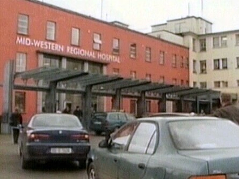 Tipperary - Protest over cutback plas