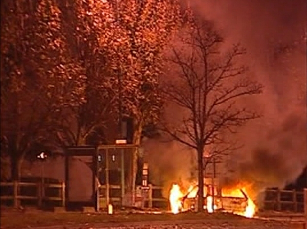 Villiers-le-Bel - Further clashes in Paris suburb