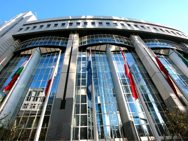 European Union - Charter to be signed on 13 December