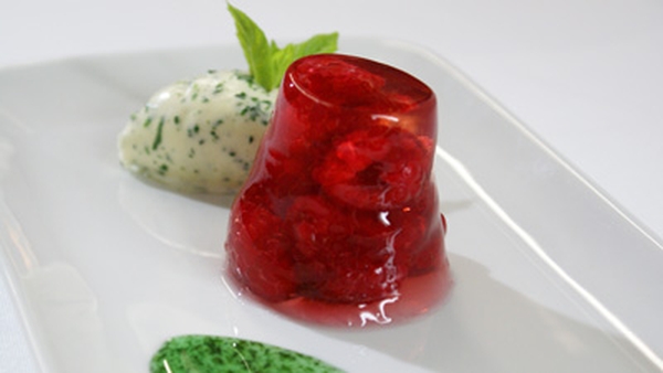 Champagne and Raspberries Jelly with Fresh Mint Cr