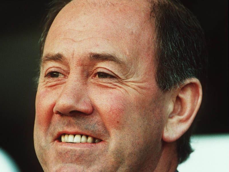 Howard Kendall has thrown his name into the ring for the Republic of Ireland job