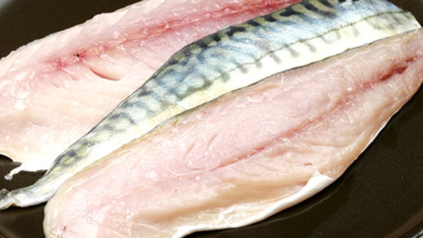Grilled Mackerel with a warm salad of asparagus an