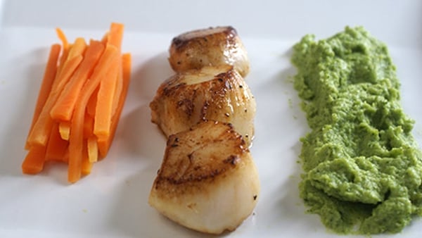 Pan Fried Scallops with Broccoli Purée