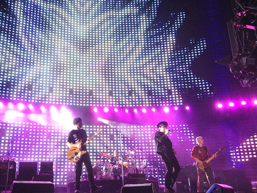 U2