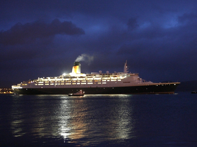 QE2 - To be made into five-star floating hotel