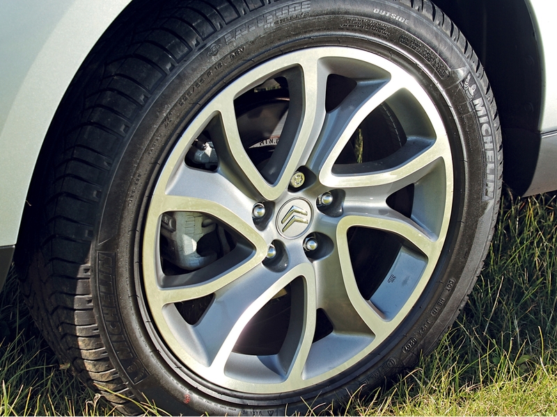 Citroën - Two further dealers accused