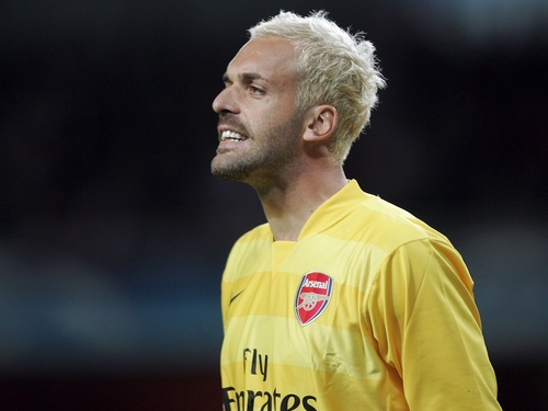 Manuel Almunia is Arsenal's stand-in captain tonight
