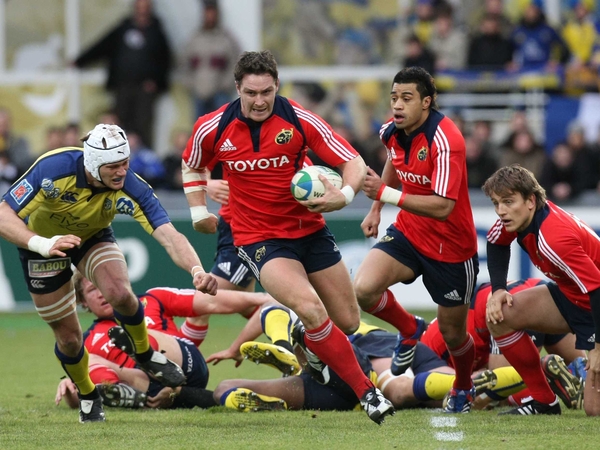 David Wallace is part of the Munster squad that will face Llanelli Scarlets