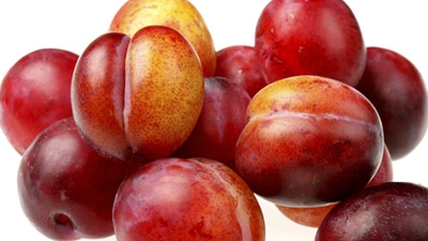 Plum tart