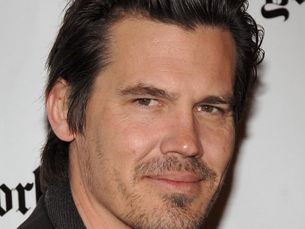 Brolin - To play George W Bush
