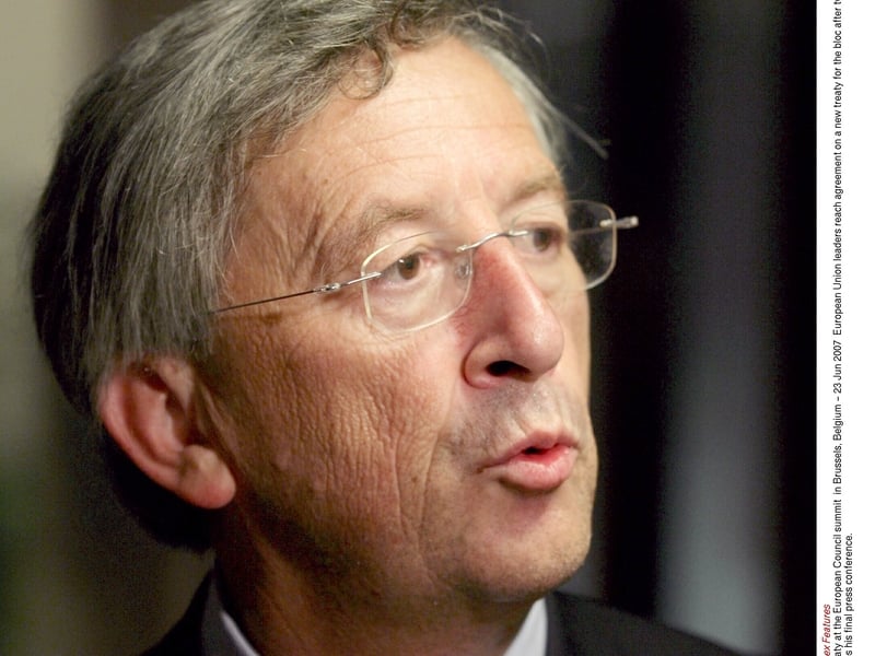 Jean-Claude Juncker - Euro powers to meet in Paris at the weekend