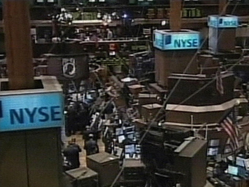 Wall Street markets - Mistaken trade may have exacerbated falls