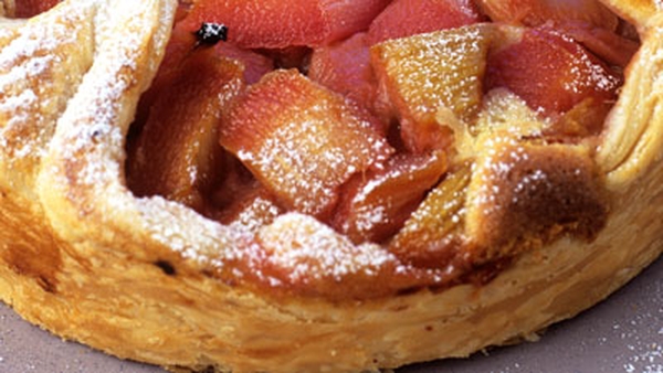 Diabetic/Coeliac-Friendly Rhubarb Brulee Tart
