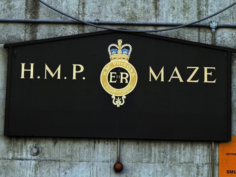 Maze Prison - Plan would cause divison, says minister