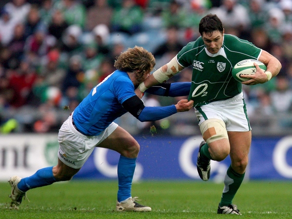 David Wallace is out of Ireland's match with Australia on Saturday due to a calf strain