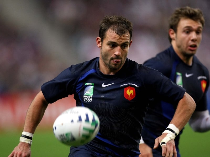 France have delayed naming their team for Saturday's match to allow scrum-half Jean-Baptiste Elissalde and a number of other as much time as possible to recover from minor knocks picked up at Murrayfield