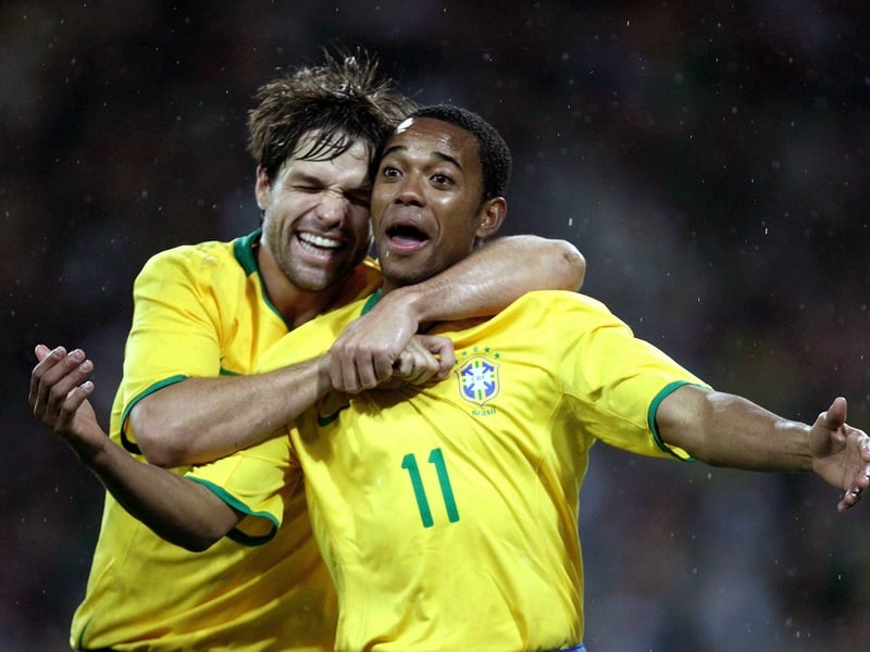 Robinho settled the match with a cool finish