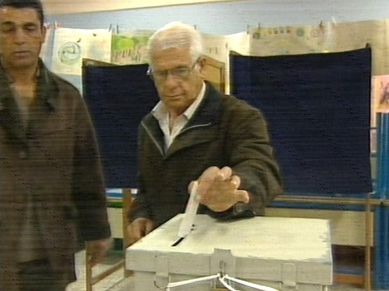 Cyprus - Communist leader wins