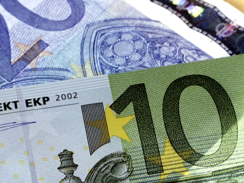 Euro rise - Intervention speculation