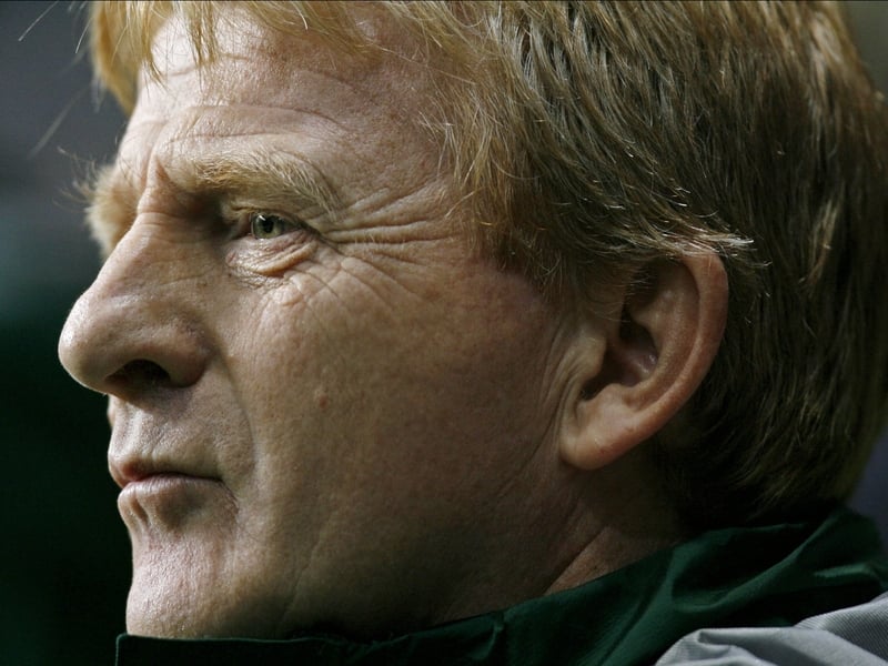 Gordon Strachan highlighted the difference in resources between Celtic and Premier League teams