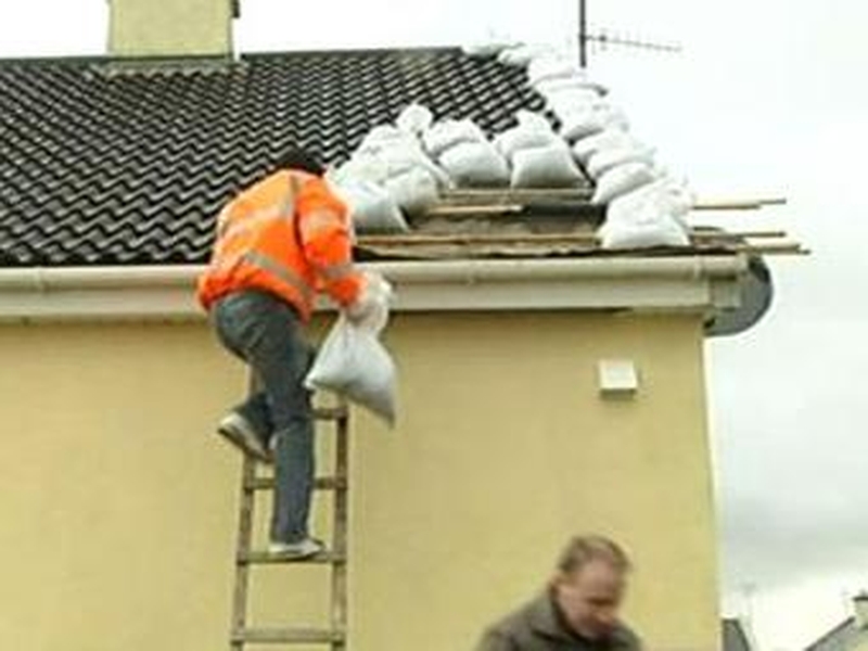 Binghamstown - Lightning hit five houses