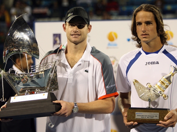 Andy Roddick claimed the Dubai Open crown with a win over Feliciano Lopez