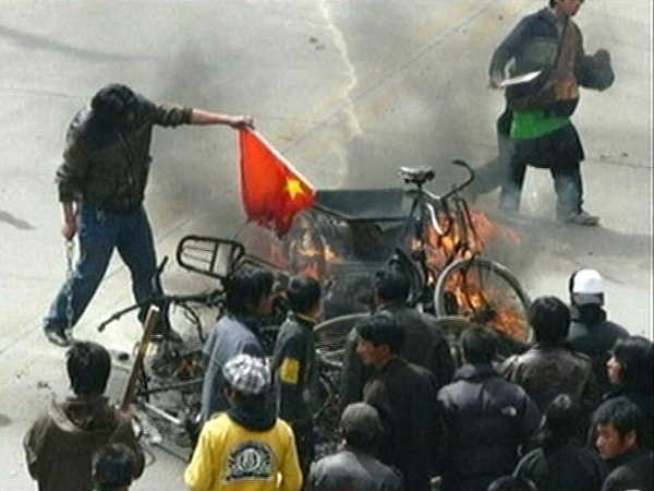 Lhasa - Flags burned