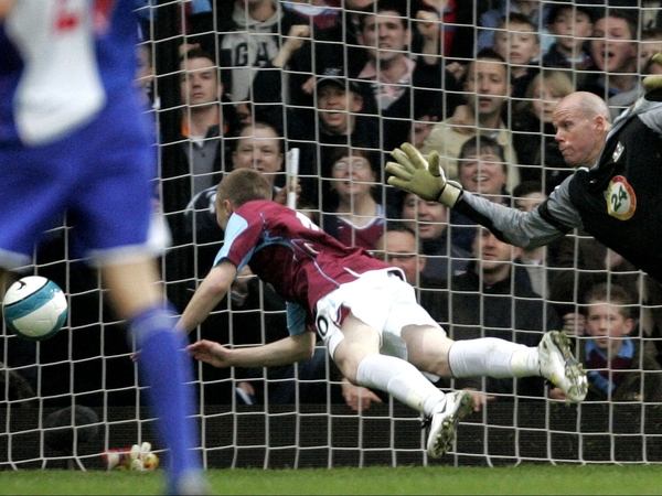Fred Sears heads home the winner at Upton Park on his debut for the Irons