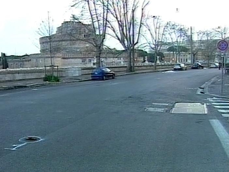Rome - Two women were crossing the road