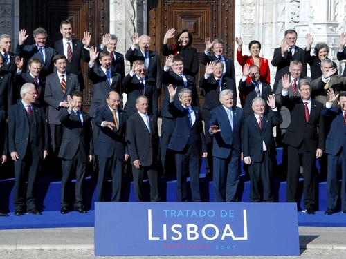 Lisbon Treaty - ICTU Executive votes Yes