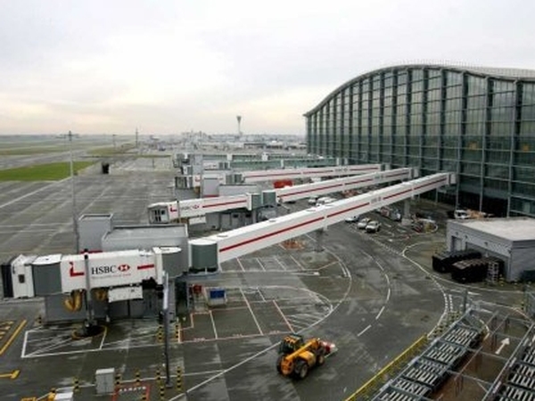 Terminal 5 - Opened amid chaos