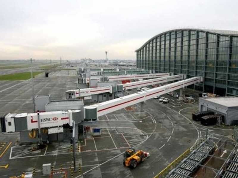 Terminal 5 - Opened amid chaos