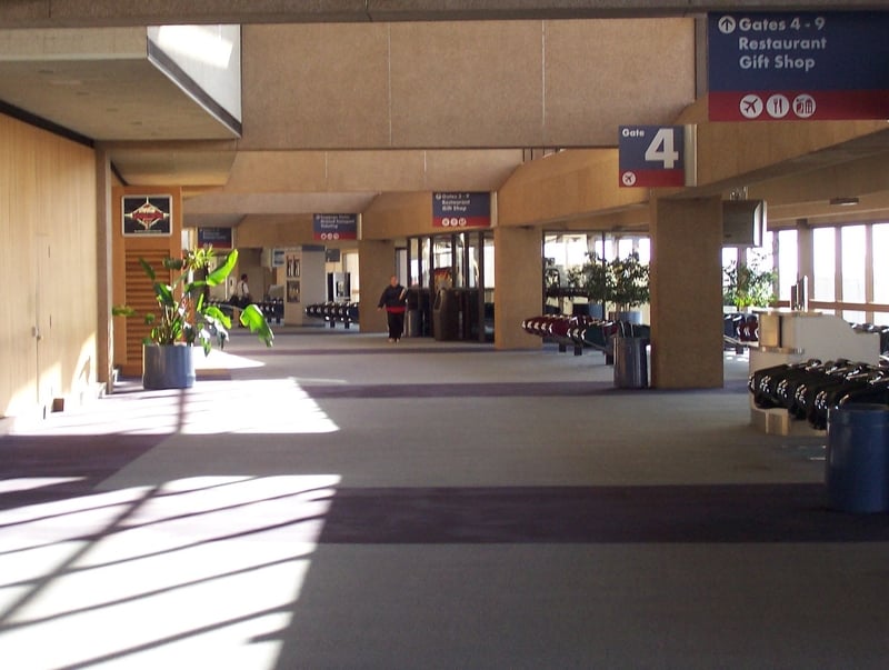 Lubbock Airport - Rings cause security alert