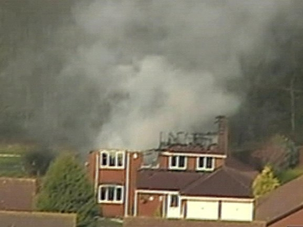 Farnborough - Small plane crashed into residences