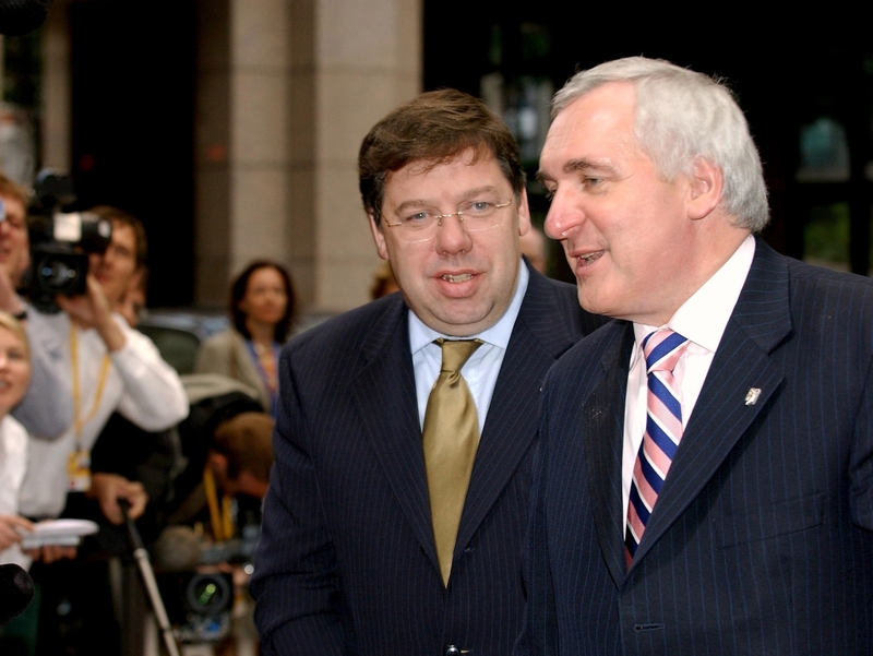 Cowen &amp; Ahern - Support building for Tánaiste
