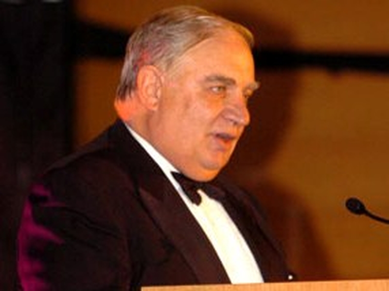 Peter Sutherland - Building dip 'not apocalyptic'