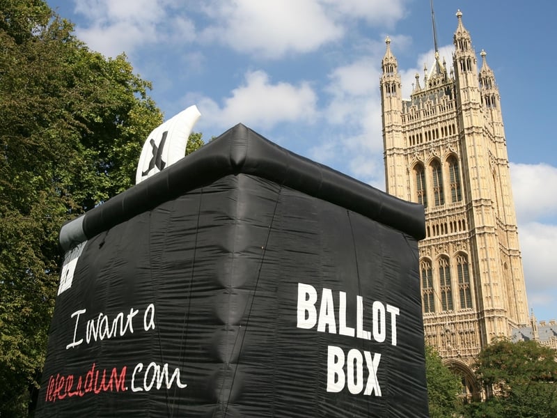 Westminster - Call for a Lisbon Treaty referendum