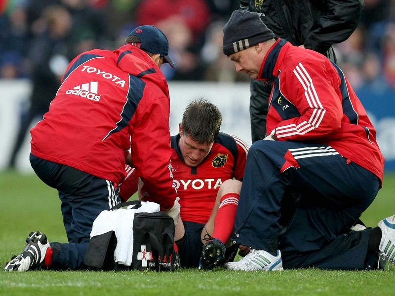 Ronan O'Gara is still feeling the effects of his knee injury