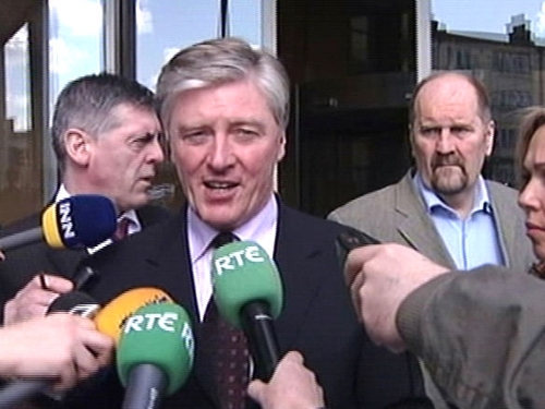 Pat Kenny - Buys land in dispute