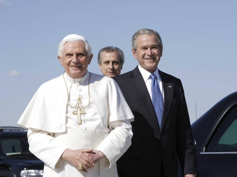 Pope Benedict &amp; George W Bush - Meet at Air Force base