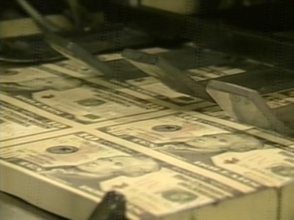 US sales figures - Fall smaller than expected