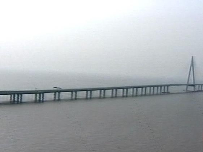 Bridge - Links two Chinese cities