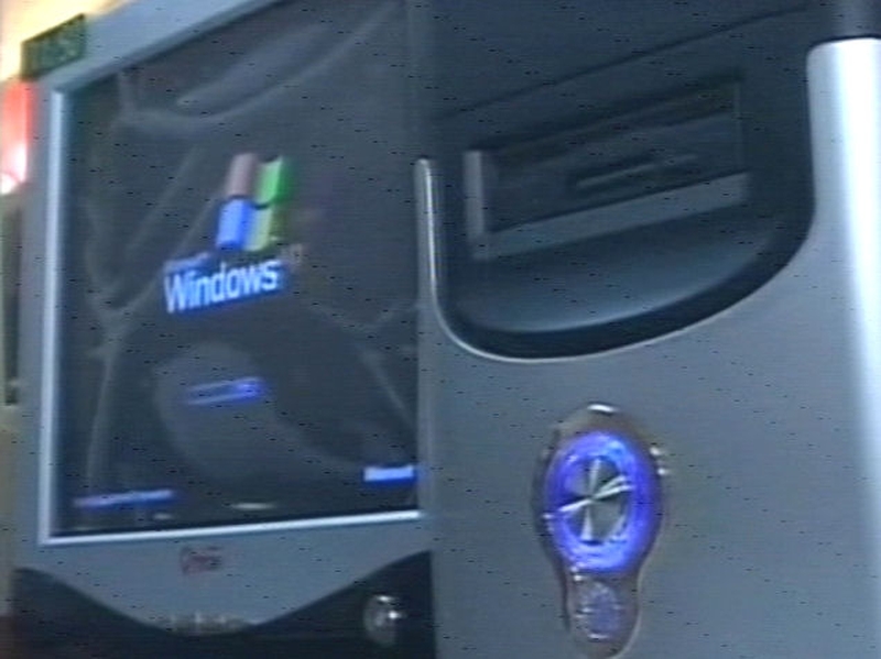 PC - Computer worm targets Microsoft