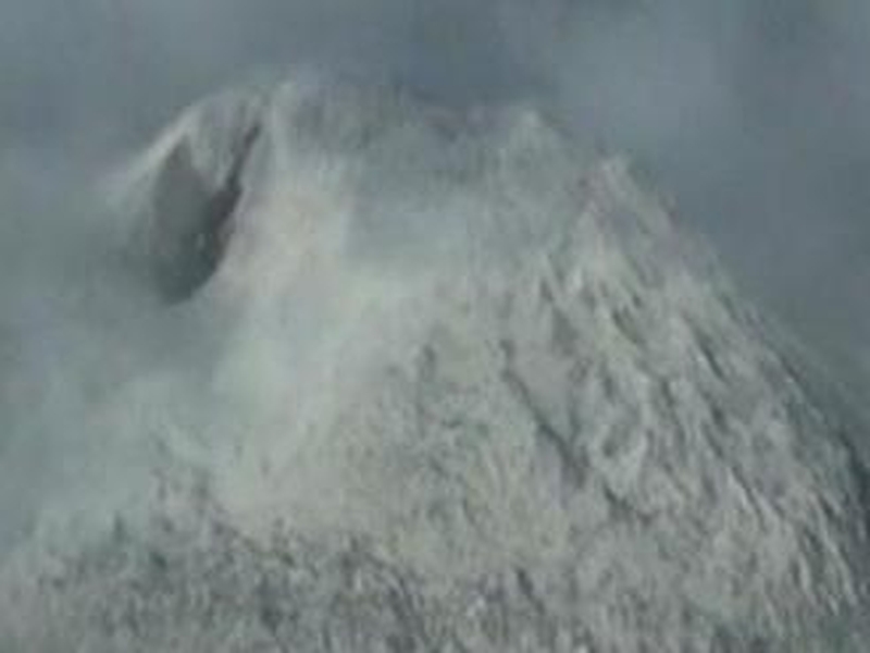 Chile - Chaiten Volcano forces maximum alert