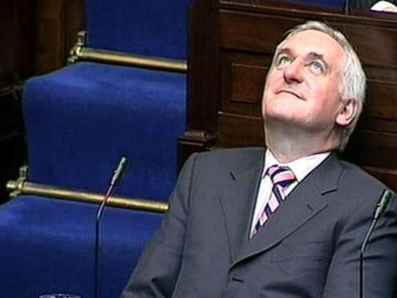 Bertie Ahern - Scuffles at college entrance
